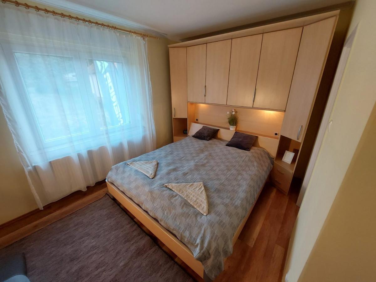 E-Tekergok Haza Hotel Bukkzserc Luaran gambar